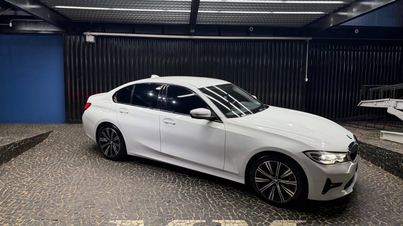 BMW 320i Sport